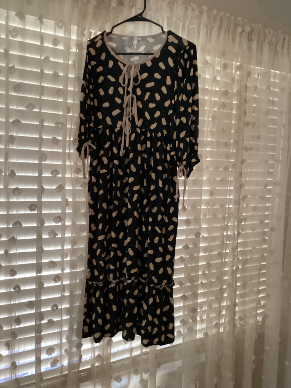 Women’s Medium MIDI Dress